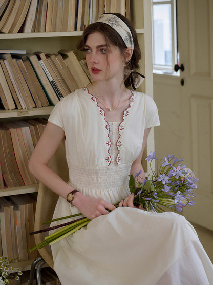 Adalyn™ | Robe en coton brodée