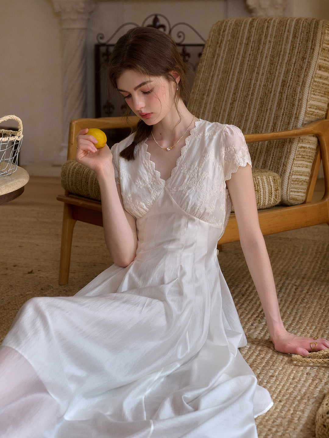 Reagan™ | Robe jacquard col V ondulé