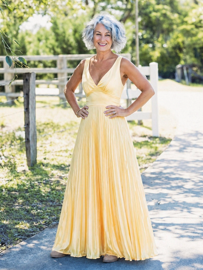 Khadija™ | Robe maxi plissée col V