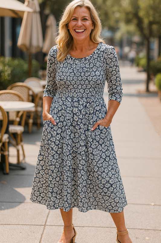 Jada™ | Robe midi trapèze à imprimé fleuri avec poches