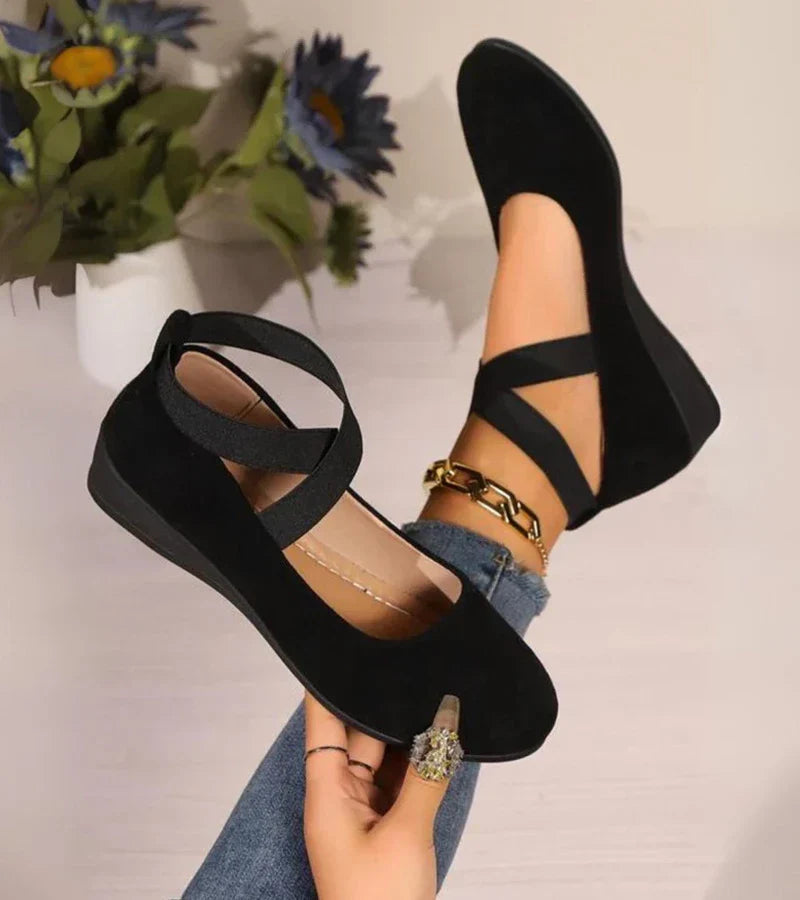 Dorothea™ | Ballerines fermées à semelle compensée