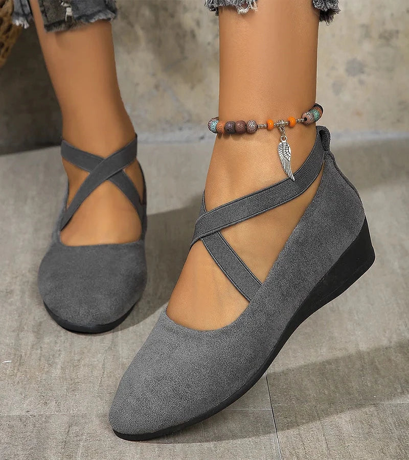 Dorothea™ | Ballerines fermées à semelle compensée