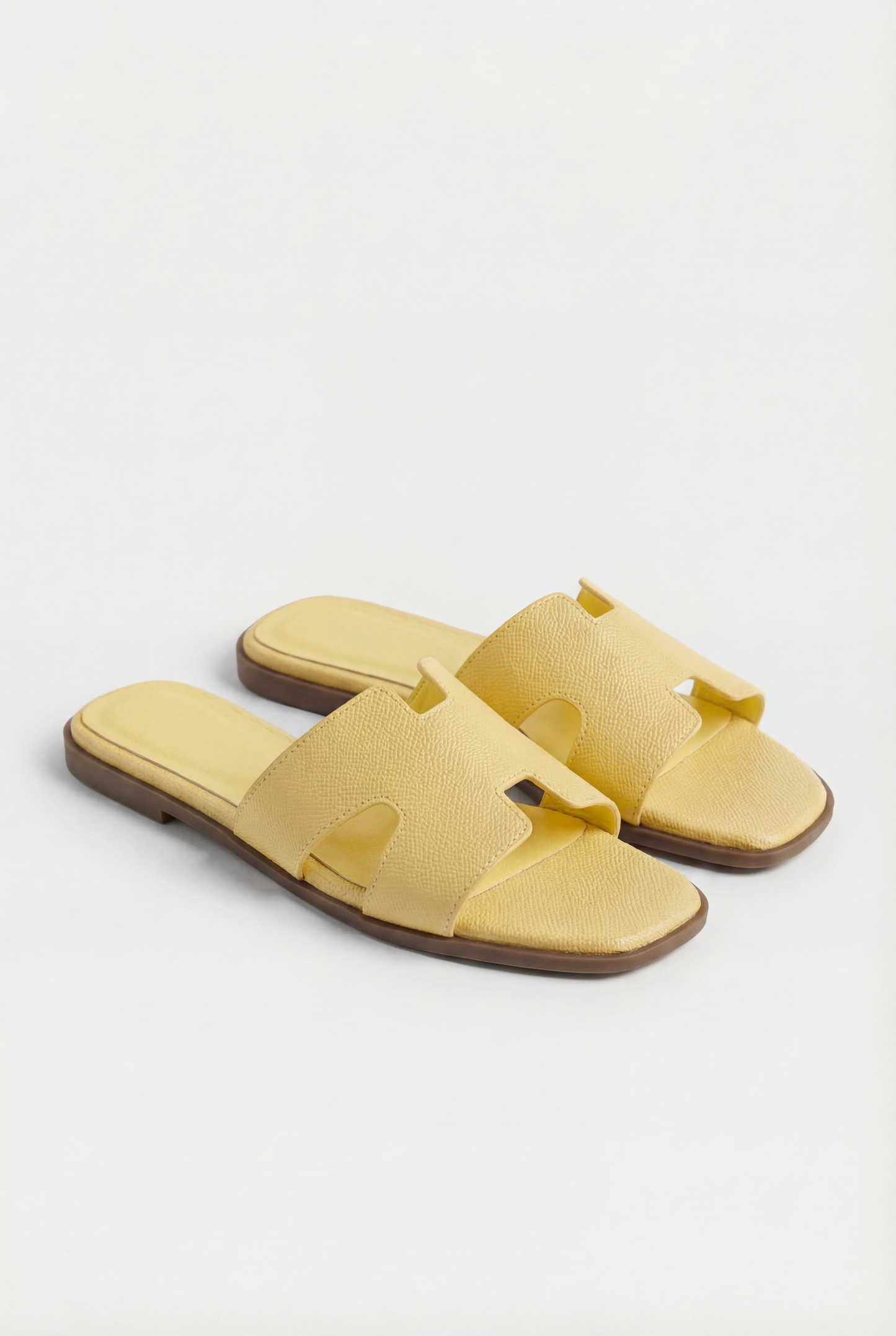 GÉOMÉA™ | SANDALES PLATES EN SIMILICUIR