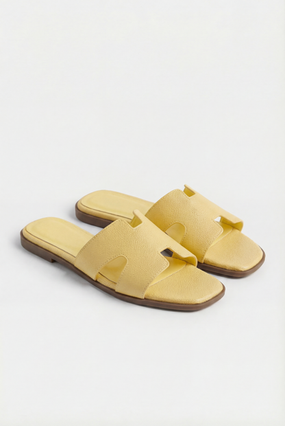 GÉOMÉA™ | SANDALES PLATES EN SIMILICUIR