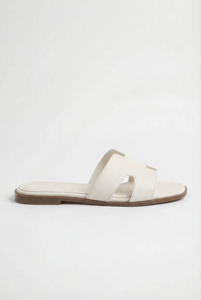 GÉOMÉA™ | SANDALES PLATES EN SIMILICUIR