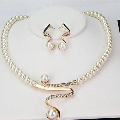 Perla™ | Ensemble collier et boucles d’oreilles en perles naturelles