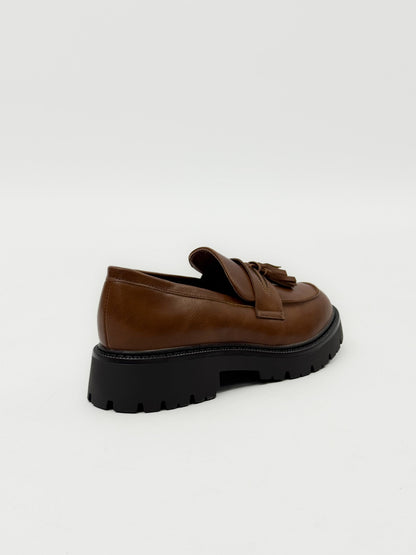 Elira™ | Mocassins marron à pampilles chunky