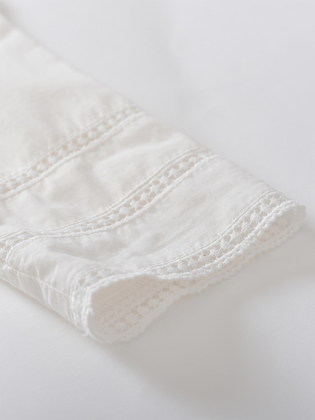 Valentine™ | Robe midi brodée en coton