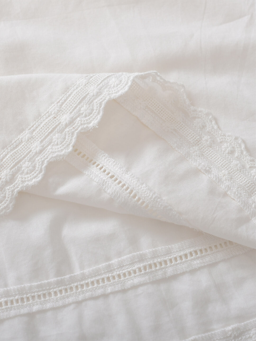 Valentine™ | Robe midi brodée en coton