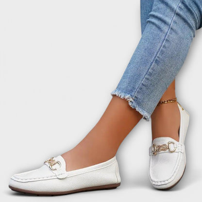 Nevena™ | Mocassins slip-on avec accent doré