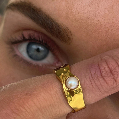 Roselina™ | Bague avec perle d’or naturelle