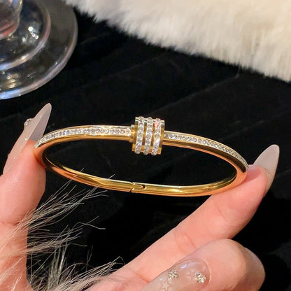 Faustina™ | Bracelet élégant en or