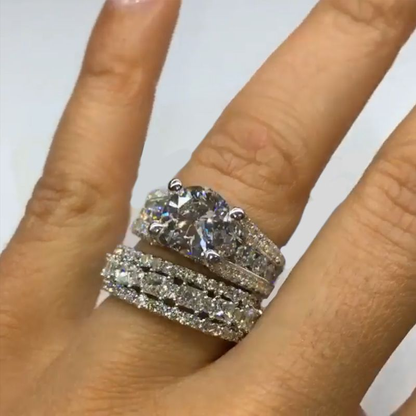 Ingrid™ | Ensemble de mariée 2 pièces ronde pavé