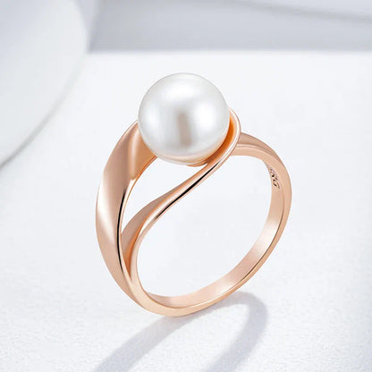 Xylona™ | Bague géométrique en or rose avec perles