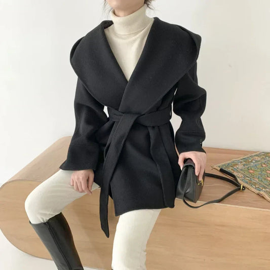 Elira™ | Manteau en laine à capuche