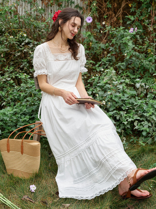 Luella™ | Robe brodée à encolure carrée