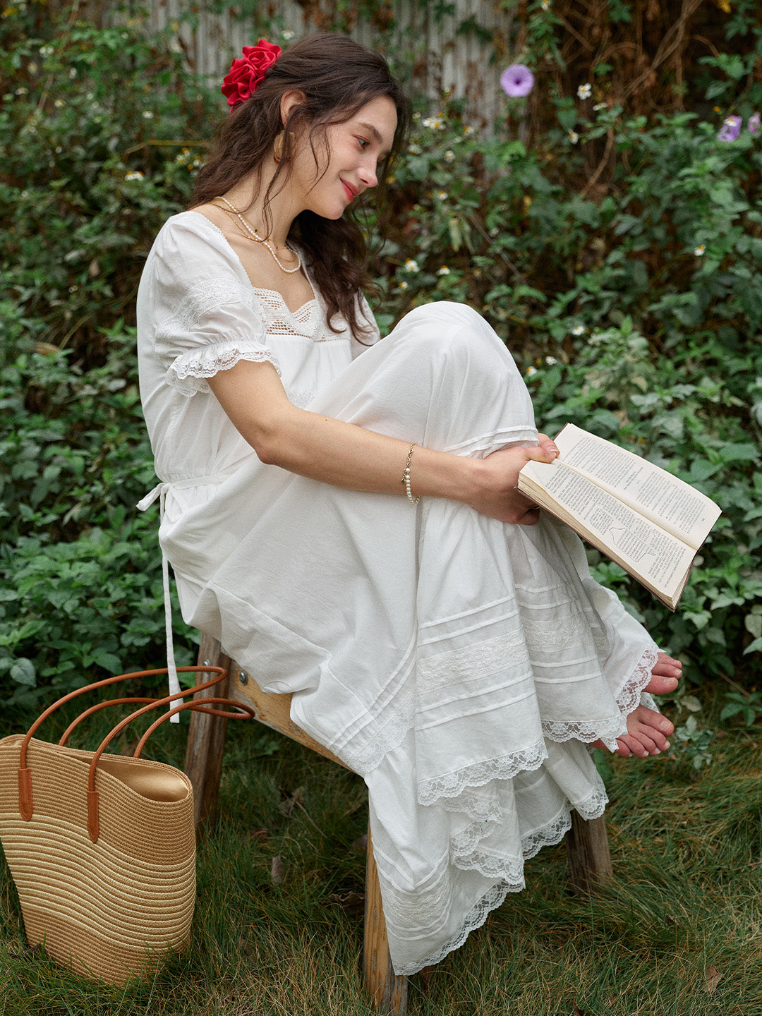 Luella™ | Robe brodée à encolure carrée