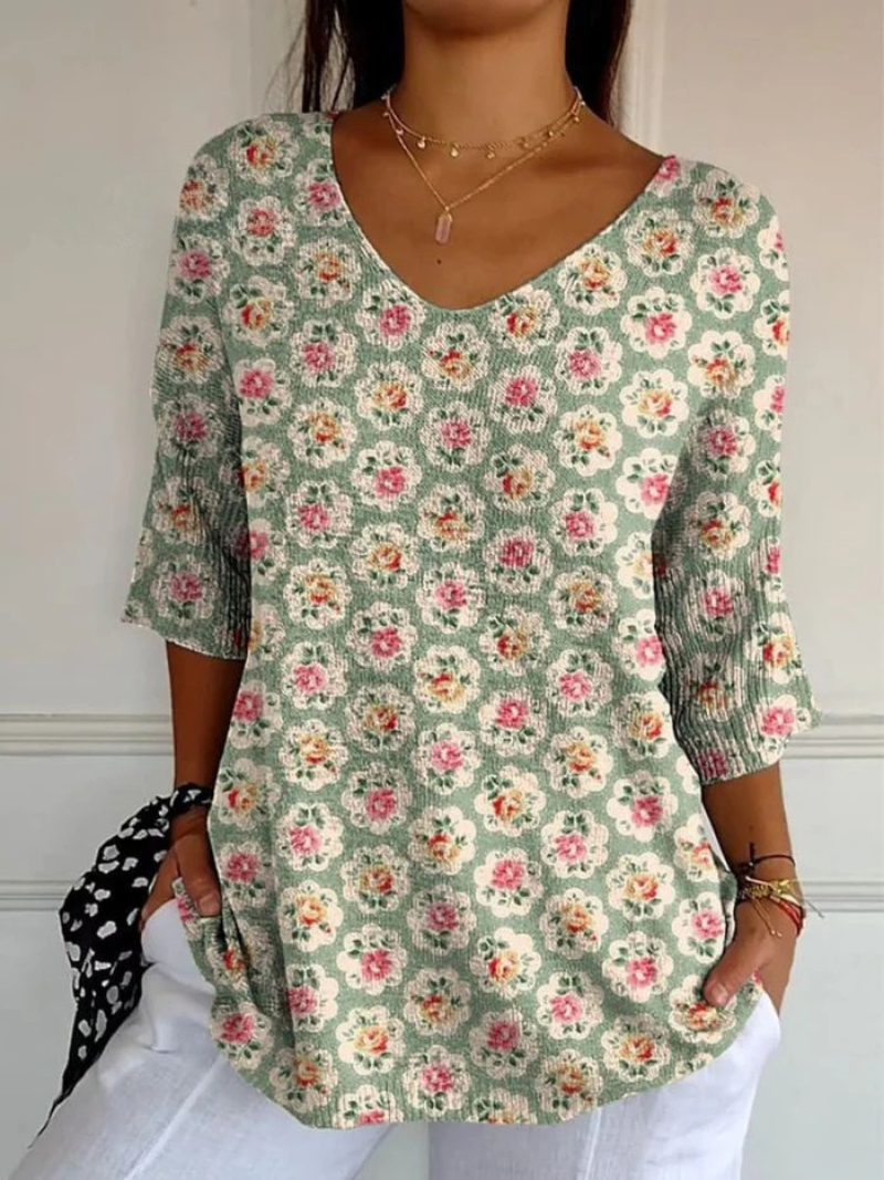 Margaux | Tricot floral ethnique d'allure vintage