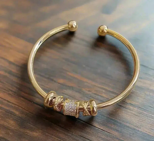 Arabella™ | Bracelet ajustable avec pendentifs dorés