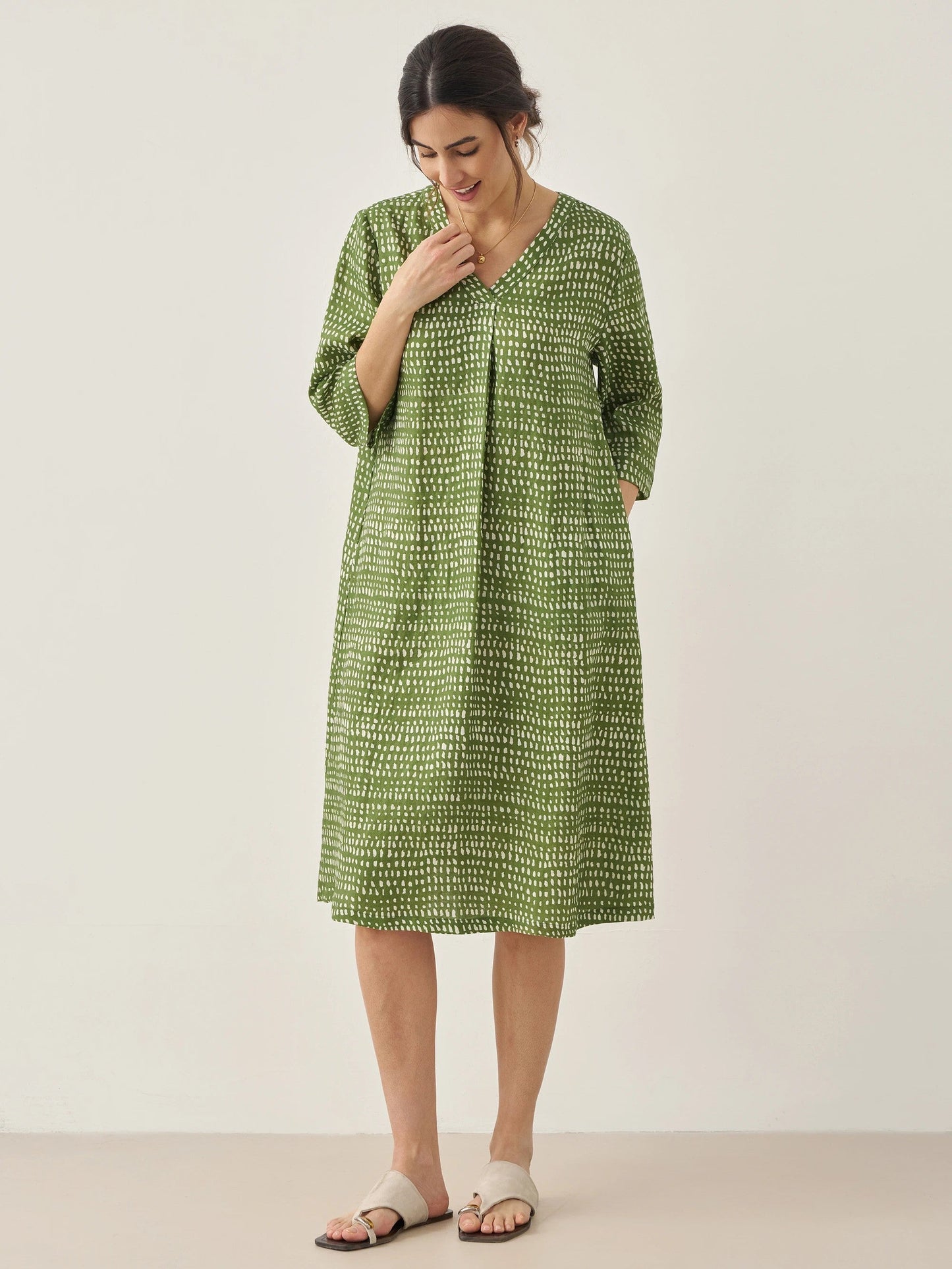 Léonie™ | Robe midi en lin à pois artistiques