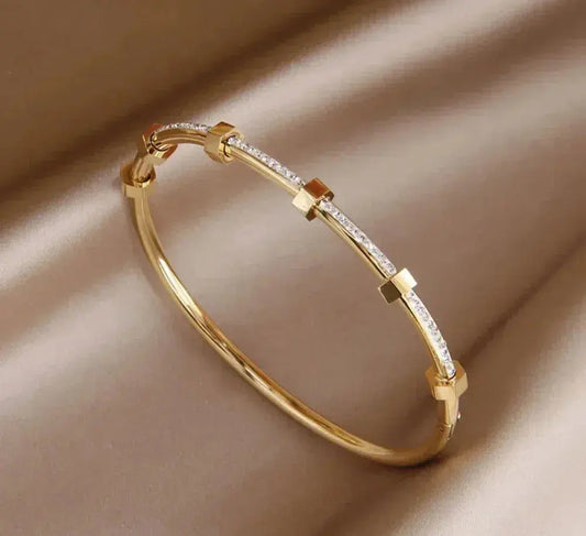 Jessaria™ | Bracelet élégant en or brillant
