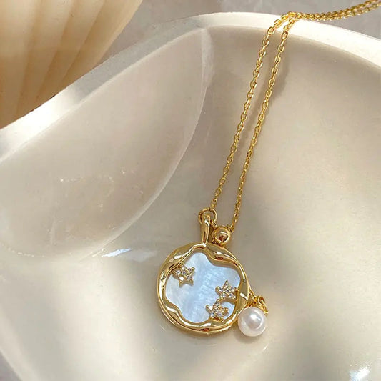 Galatea™ | Collier en or avec pierre de lune et perle
