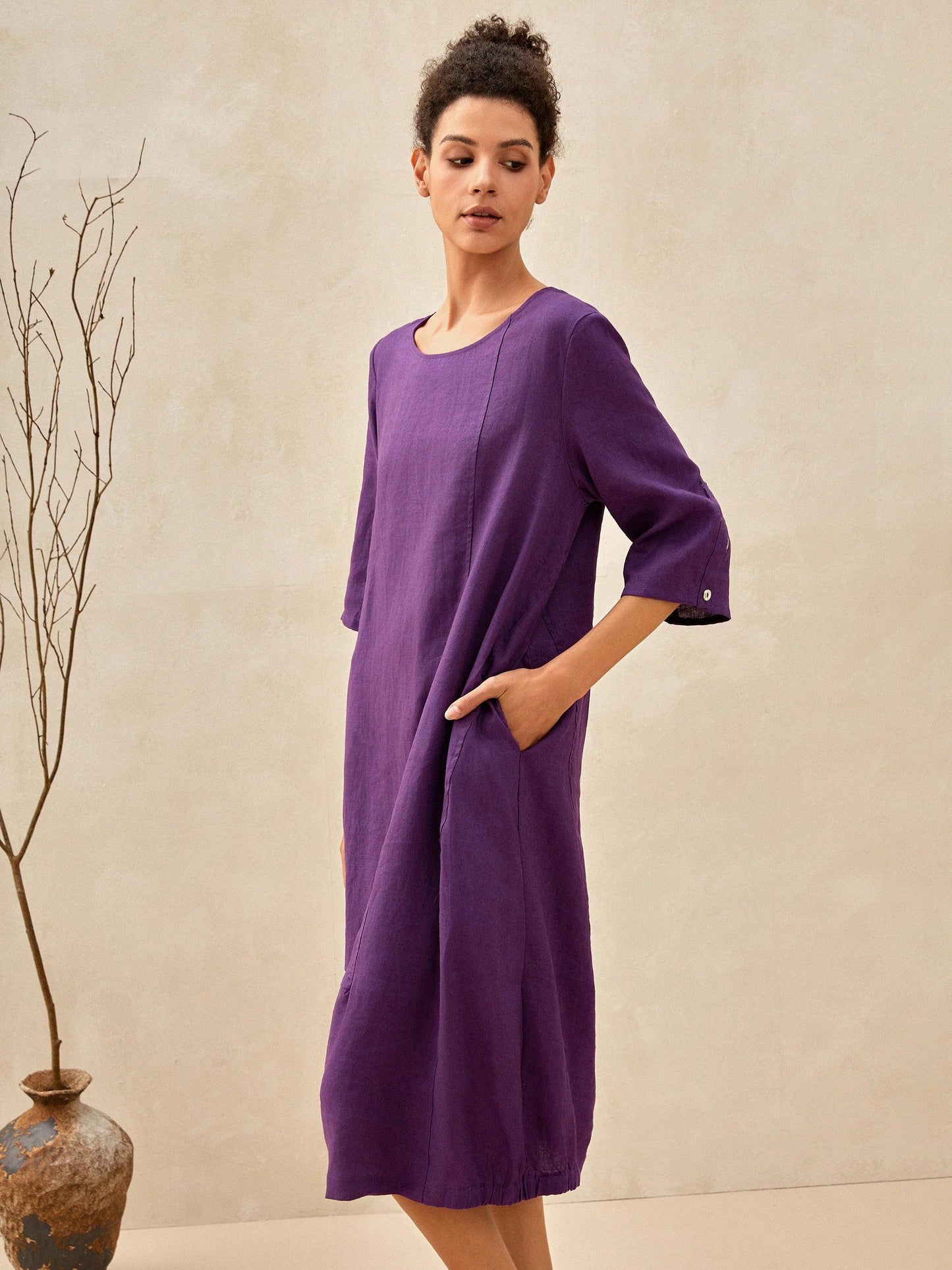 Sophie™ | Robe mi-longue en lin à col rond