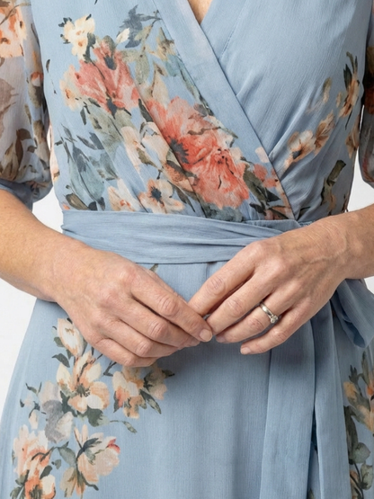 Amina™ | Robe maxi portefeuille fleurie