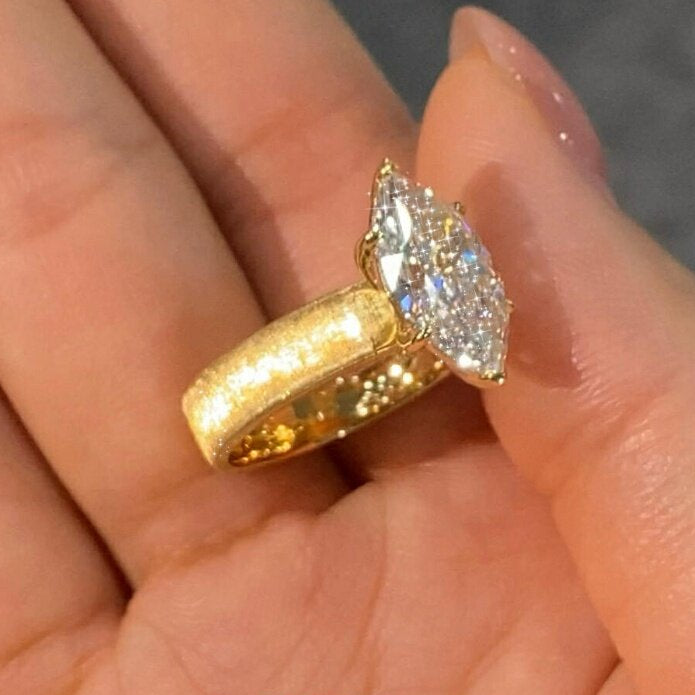 Verena™ | Bague de fiançailles marquise bande large